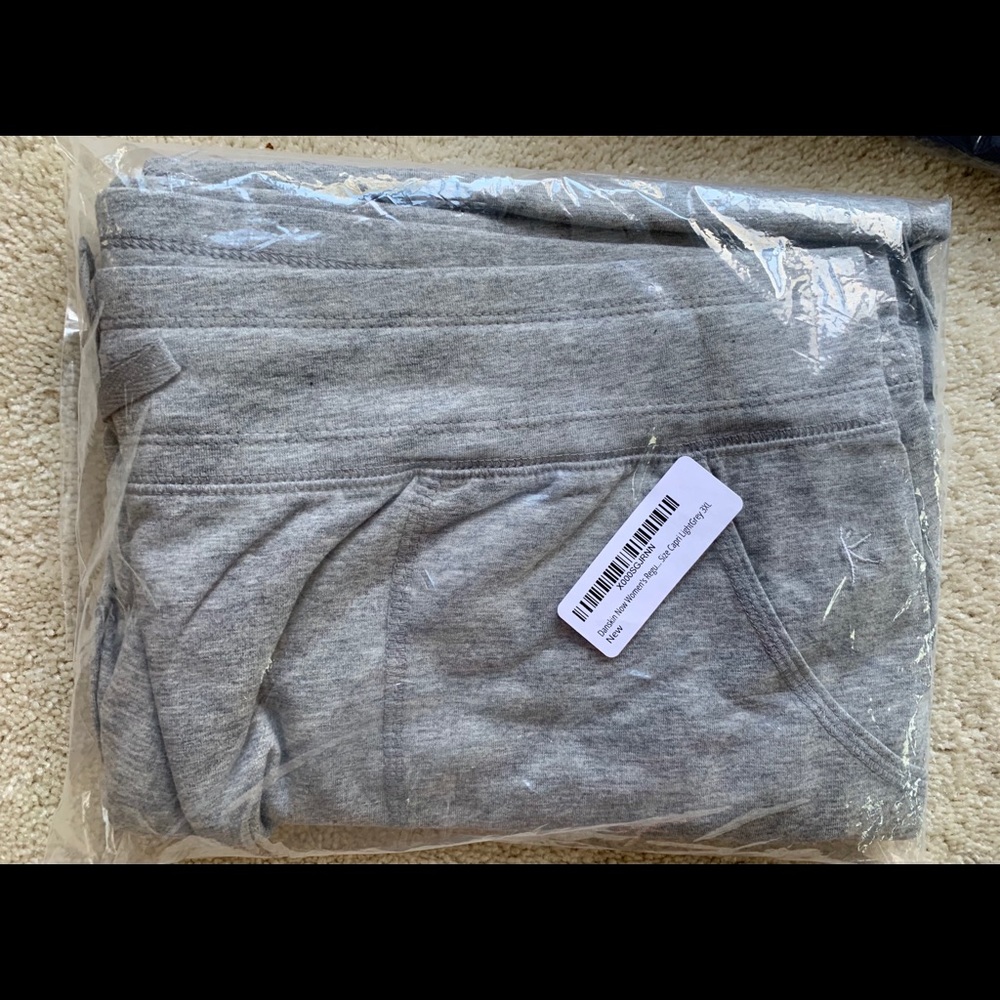 Danskin Now Plus Capris